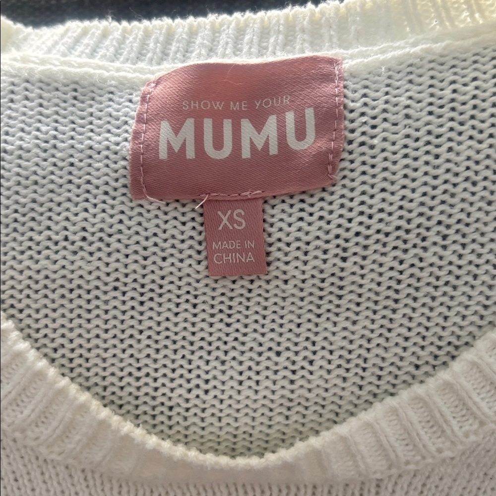 MUMU Cream Sweater with Purple Shell Design - Picture 6 of 6
